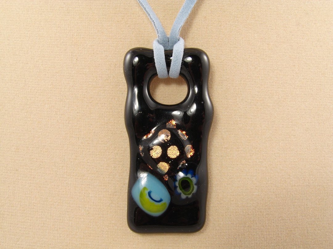 黑蓝色千花 Millefiori 琉璃珠穆拉诺玻璃长方形坠饰项链 - 项链 - 玻璃 黑色