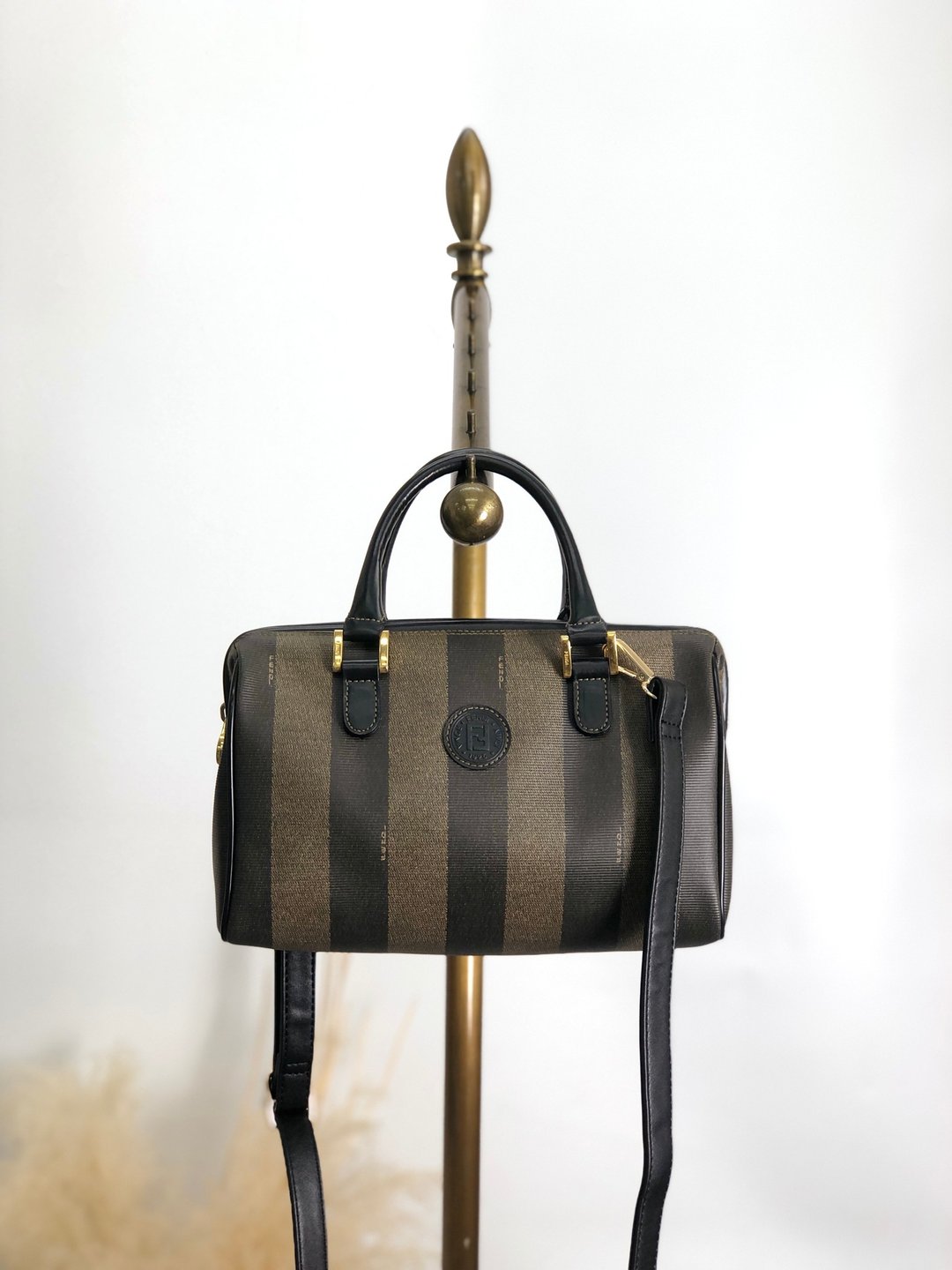 【日本直送 品牌二手包】FENDI Pecan 手提包黑标志 PVC 皮革 两用 迷你波士顿包 复古 5vk8dt - 手提包/手提袋 - 防水材质 黑色