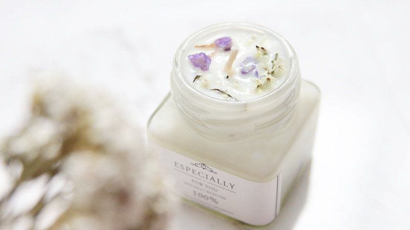 日月星辰 /花调/ 花草香氛大豆蜡烛 - 蜡烛/烛台 - 蜡 紫色