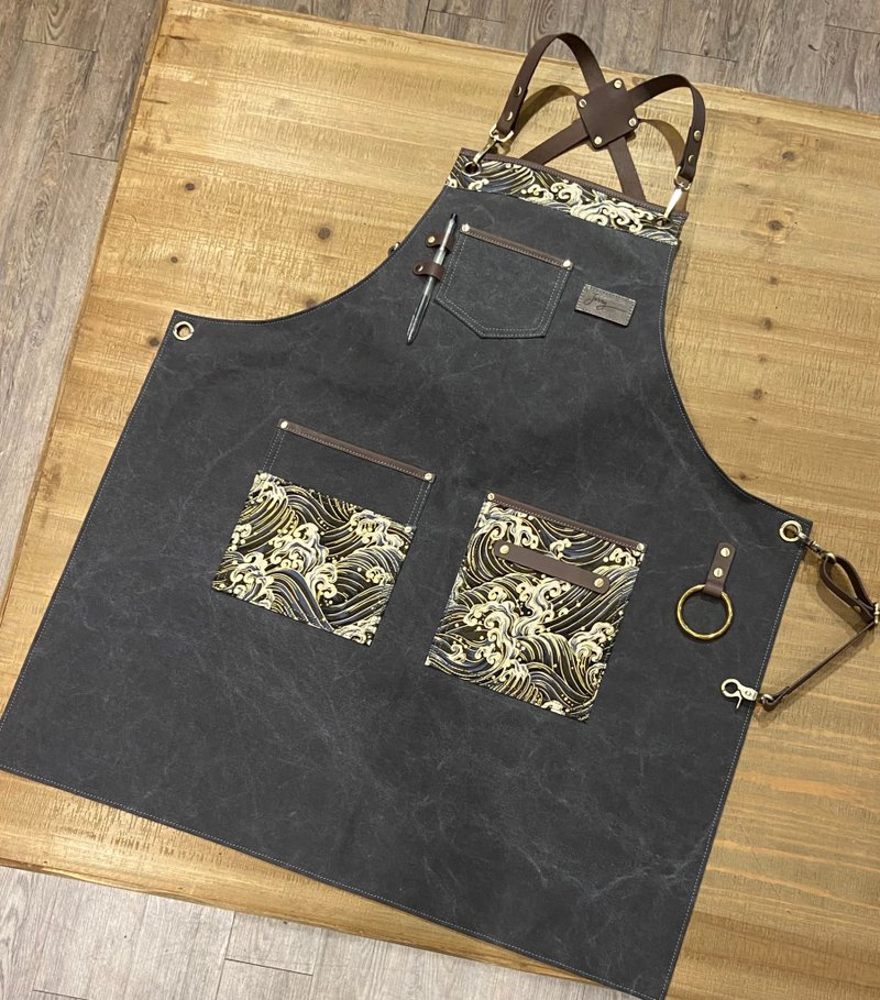 炭黑水洗帆布拼接花布日式围裙 - 围裙 - 棉．麻 黑色