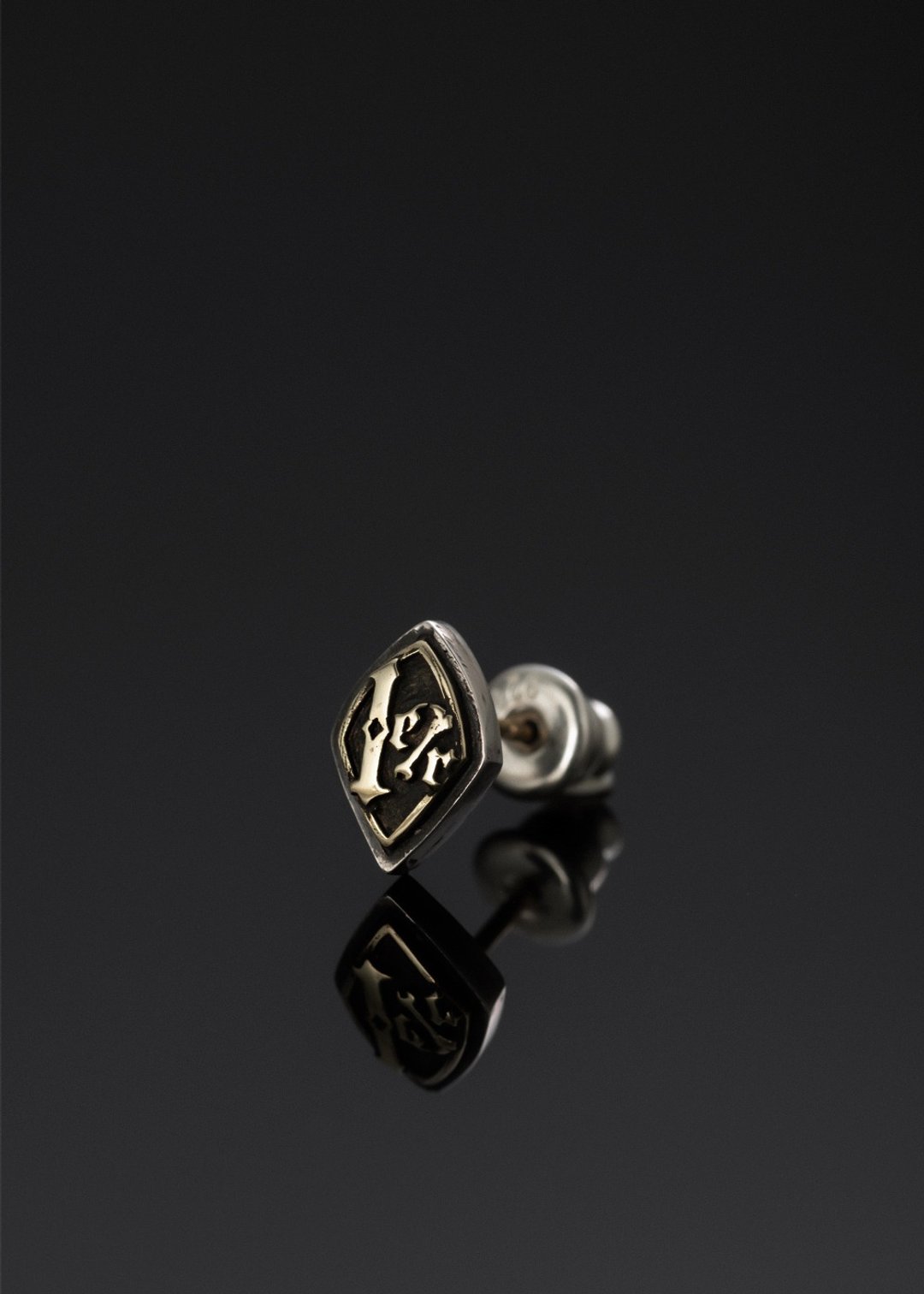 1% Pierce | 1%菱格骑士耳环 /18K金耳针 - 耳环/耳夹 - 纯银 银色
