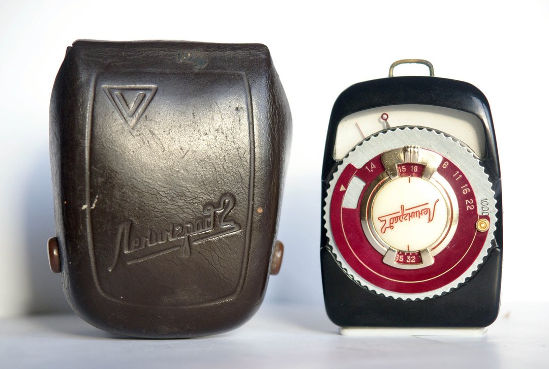 Leningrad 2 vintage exposure light meter USSR working case - 相机 - 塑料 黑色