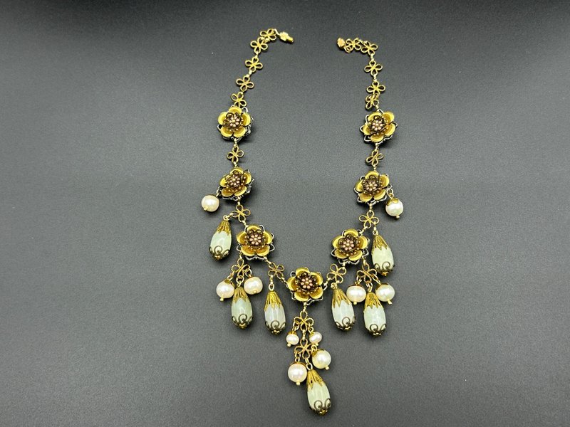 天然石宫廷风项链 - 项链 - 石头 卡其色