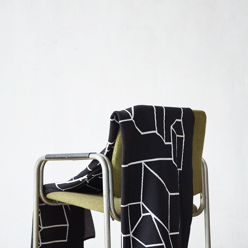 SUBURB  针织毯子 - 黑色 - 丝巾 - 棉．麻 黑色