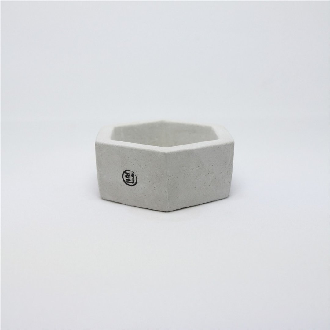 【野草不野】大扁六边 / 水泥盆器 - 花瓶/陶器 - 水泥 灰色