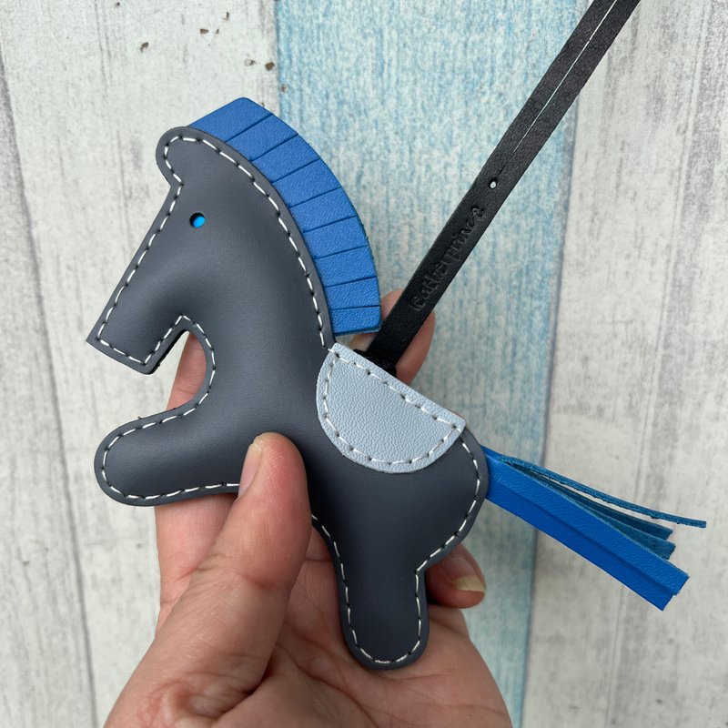 疗愈小物 灰色 可爱 小马 纯手工缝制 皮革 吊饰 大尺寸 - 吊饰 - 真皮 灰色