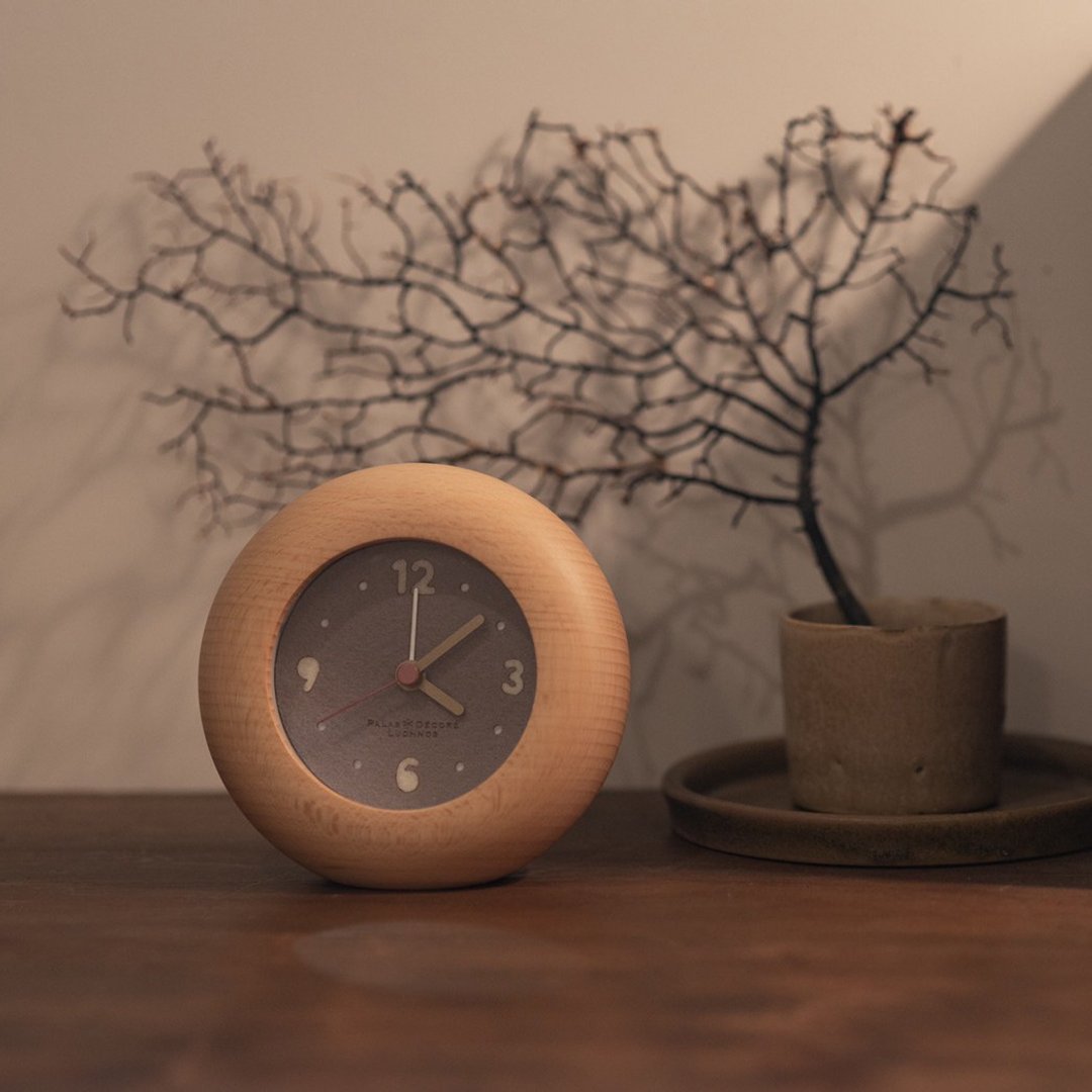 PalaDec Ihana CLOCK 毛毡闹钟采用天然木材制成，风格简约。 - 时钟/闹钟 - 木头 咖啡色