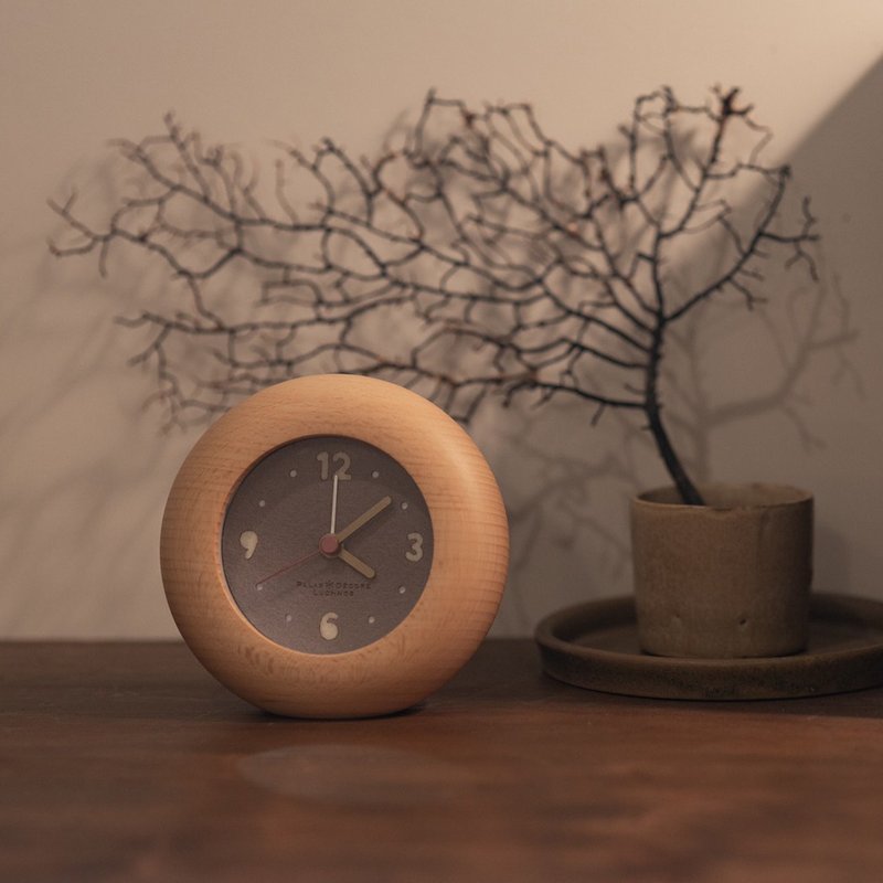 PalaDec Ihana CLOCK 毛毡闹钟采用天然木材制成，风格简约。 - 时钟/闹钟 - 木头 咖啡色