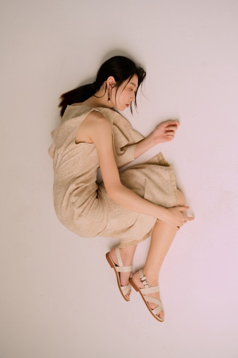 石花翻领逐波洋装 - 洋装/连衣裙 - 棉．麻 