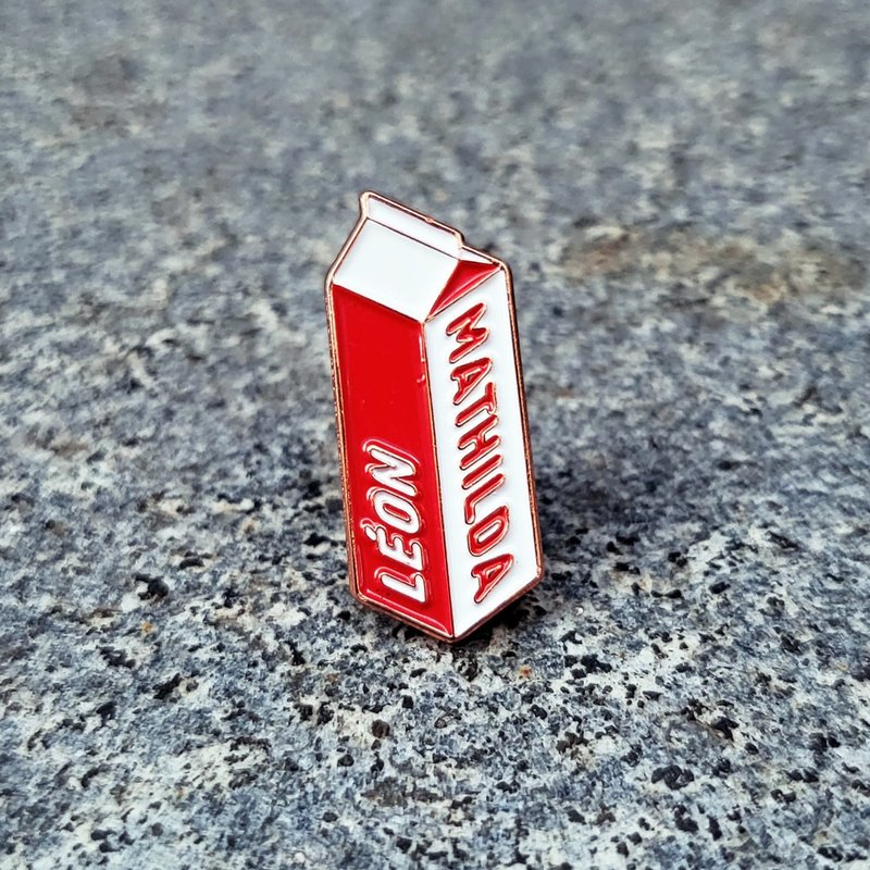 【金属襟章】Léon & Mathilda | 终极追杀令 | 这个杀手不太冷 - 徽章/别针 - 其他金属 红色