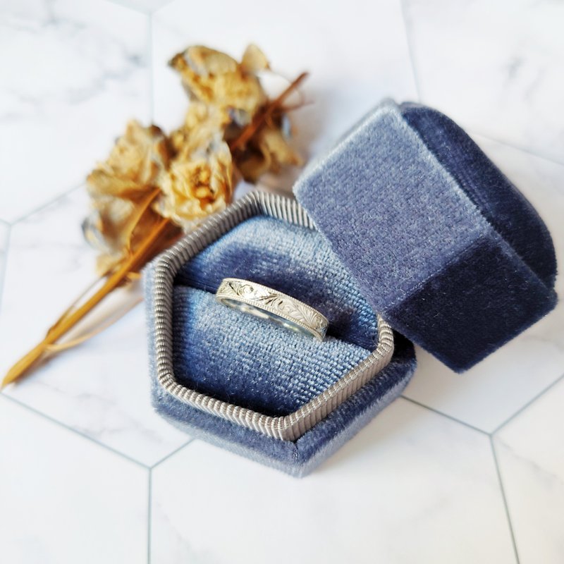 人手唐草批花雕凿珠边纯银戒指 传统工艺 - 戒指 - 纯银 银色