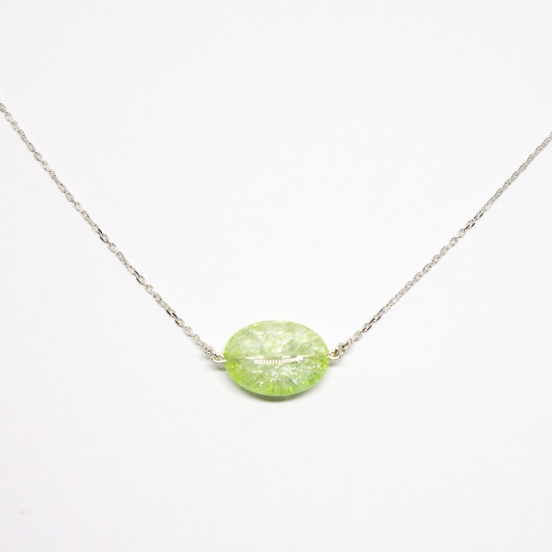 Light green crystal necklace 【Pio by Parakee】草緑水晶項鍊 - 项链 - 宝石 绿色