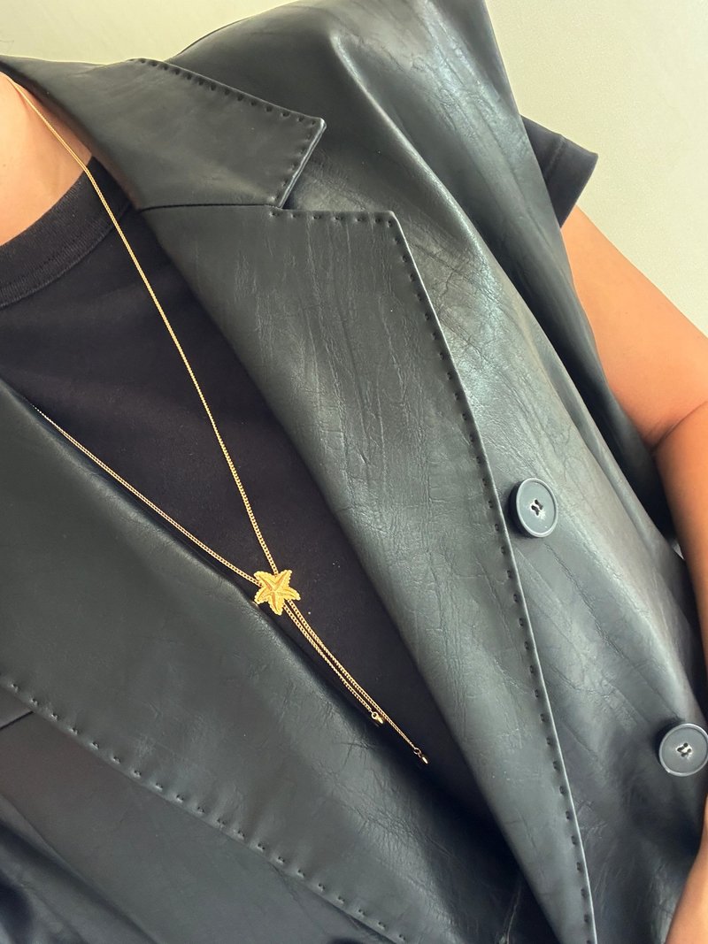 古董AVON 少见金色海星流苏项链1982年 原装盒 N722 - 项链 - 其他金属 金色