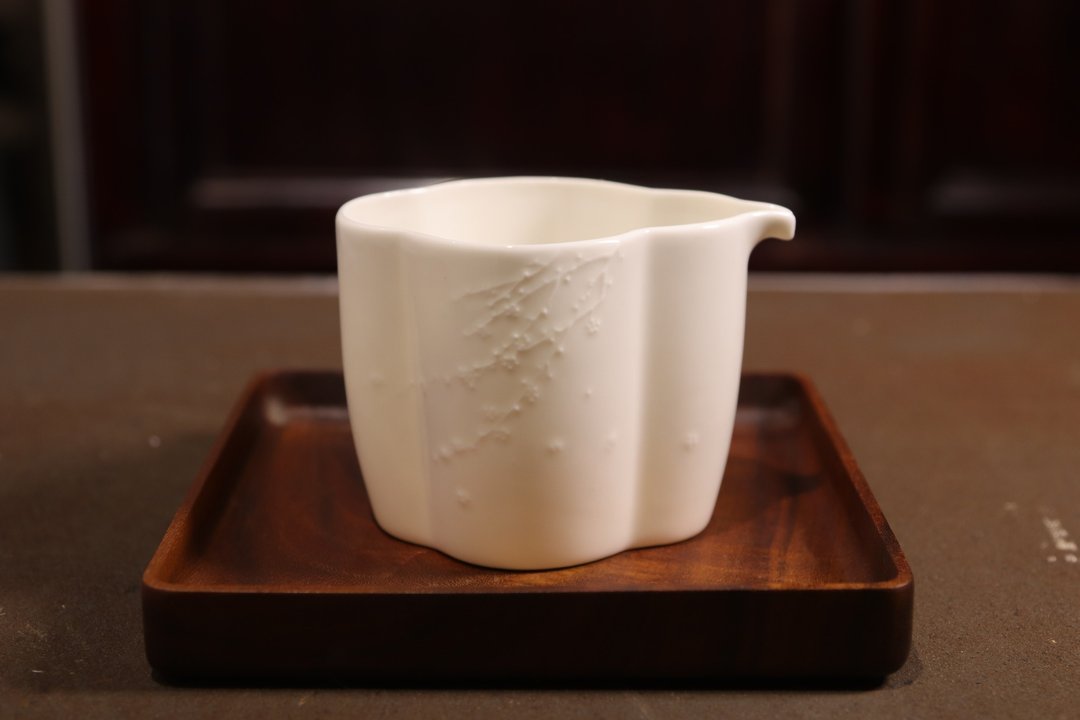 敦睦窑 德化模刻印花玉瓷茶盅 - 茶具/茶杯 - 瓷 白色