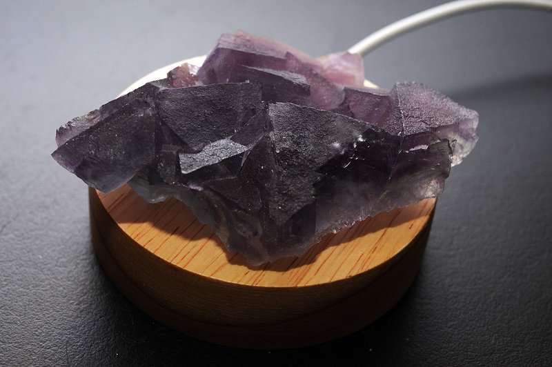 紫萤石  矿石/水晶/灵修/开运/招财/破煞/防小人3 - 摆饰 - 宝石 