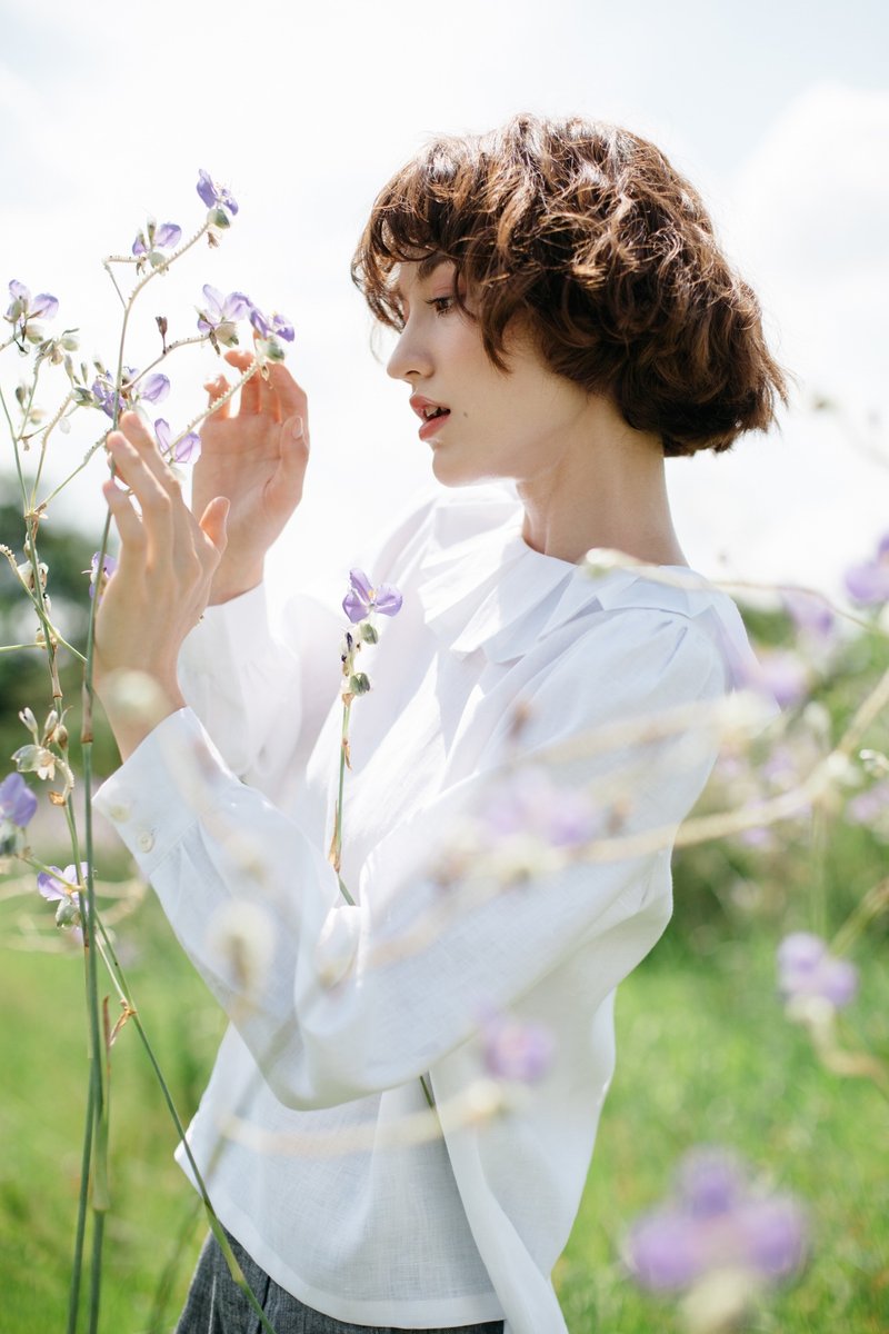 Linen frill collar blouse in White - 女装衬衫 - 棉．麻 白色