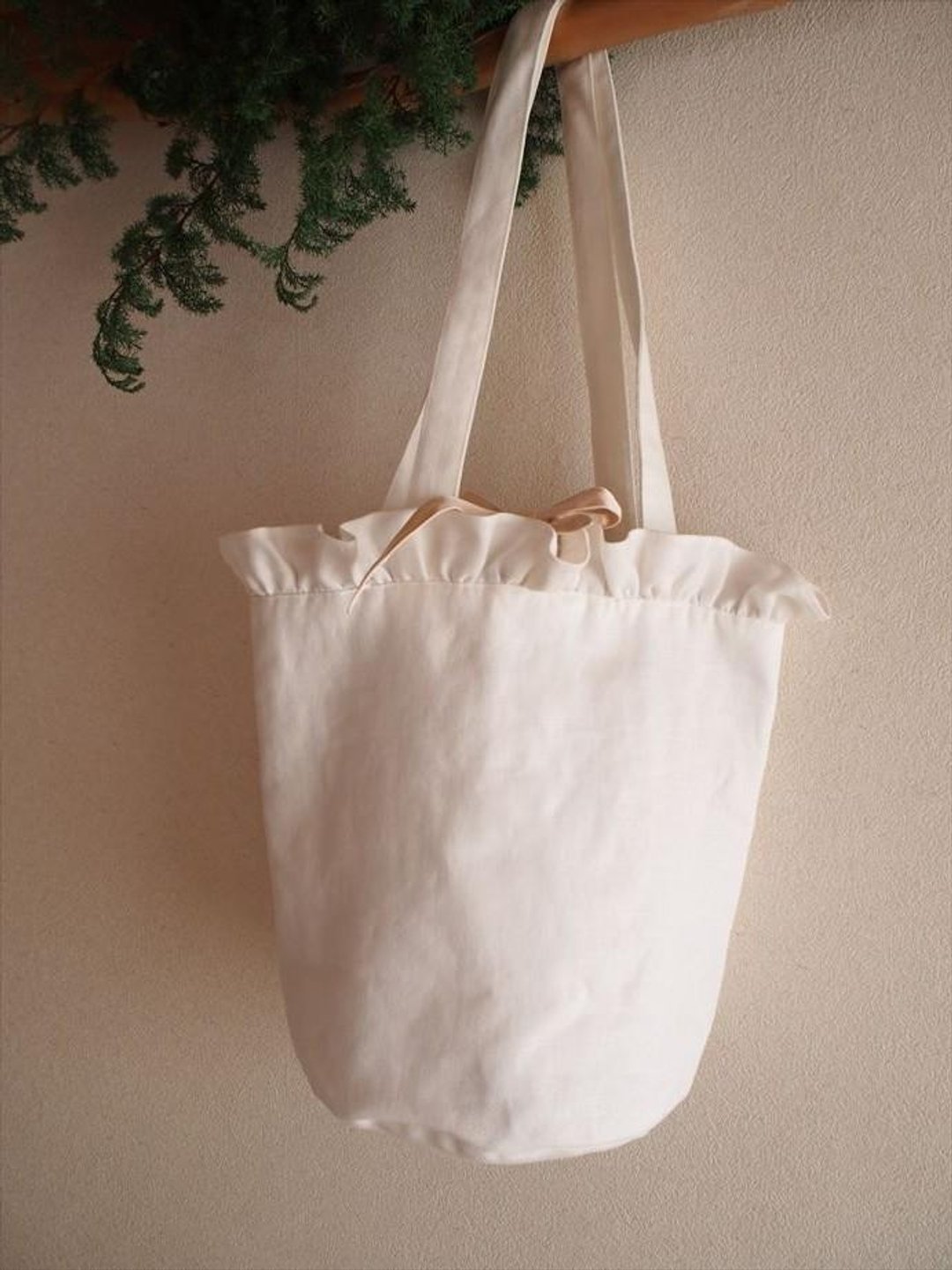 white lilac bucket basket (M) - 侧背包/斜挎包 - 棉 白色