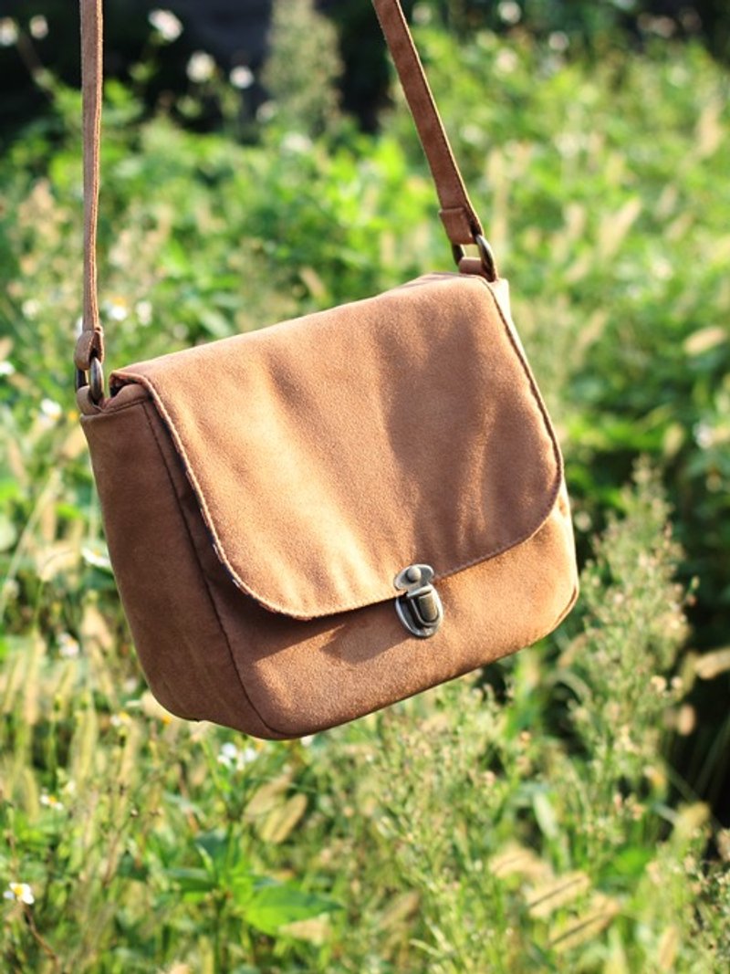 Chez。城市系列 复古小肩 - 全新印花 - 肉桂驼x粉彩椎 - 侧背包/斜挎包 - 其他材质 金色