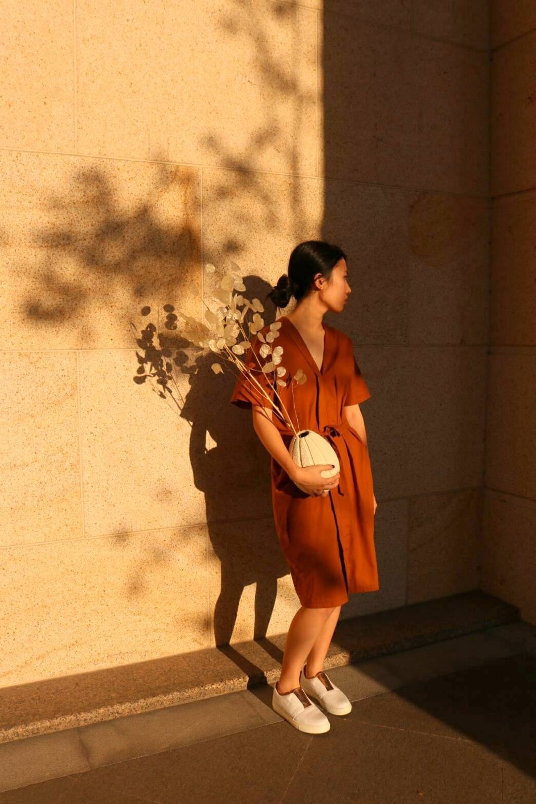 焦糖色和服轮廓V领衬衫式洋装 - 洋装/连衣裙 - 棉 