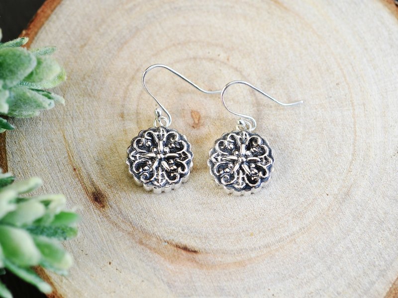 中秋月饼 | 立体耳环 925纯银 垂坠耳环 手工银饰 生日礼物 - 耳环/耳夹 - 纯银 银色