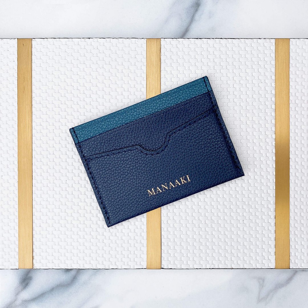 【MANAAKI】半月皮革卡片套(4卡位) 名片夹 小钱包 零钱包 - 名片夹/名片盒 - 环保材料 蓝色