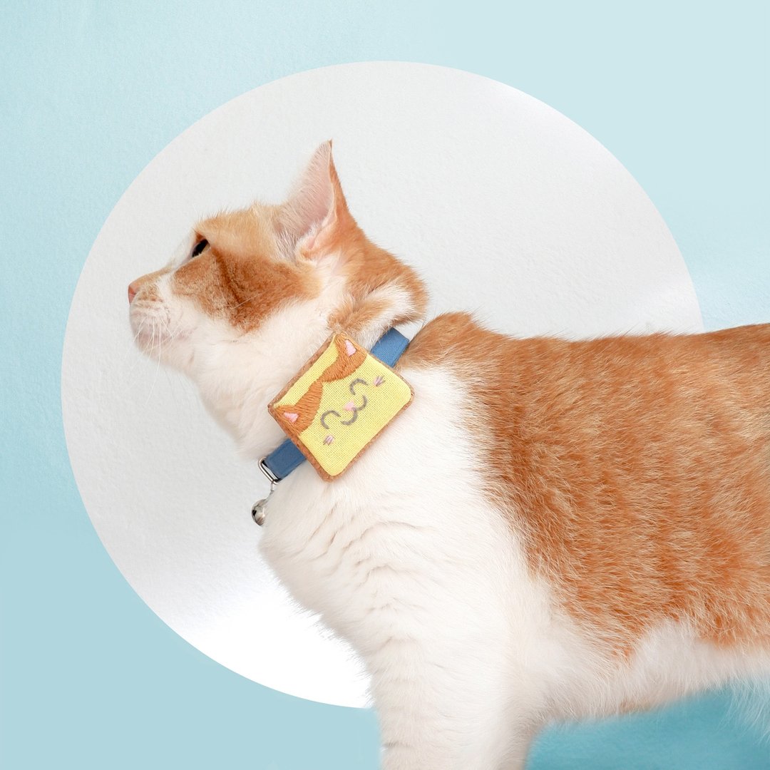 TRAVELING  - Ginger- Yellow Cat mini pocket with Breakaway cat collar for AirTag - 项圈/牵绳 - 棉 黄色