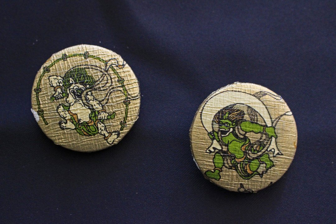 Washi paper Metal badges, Wind God and Thunder God Pin - 徽章/别针 - 纸 金色