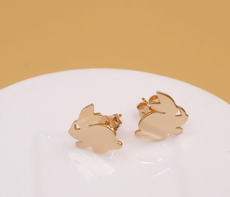 Handmade little Bunny Earring - Pink gold plated - 耳环/耳夹 - 其他金属 粉红色