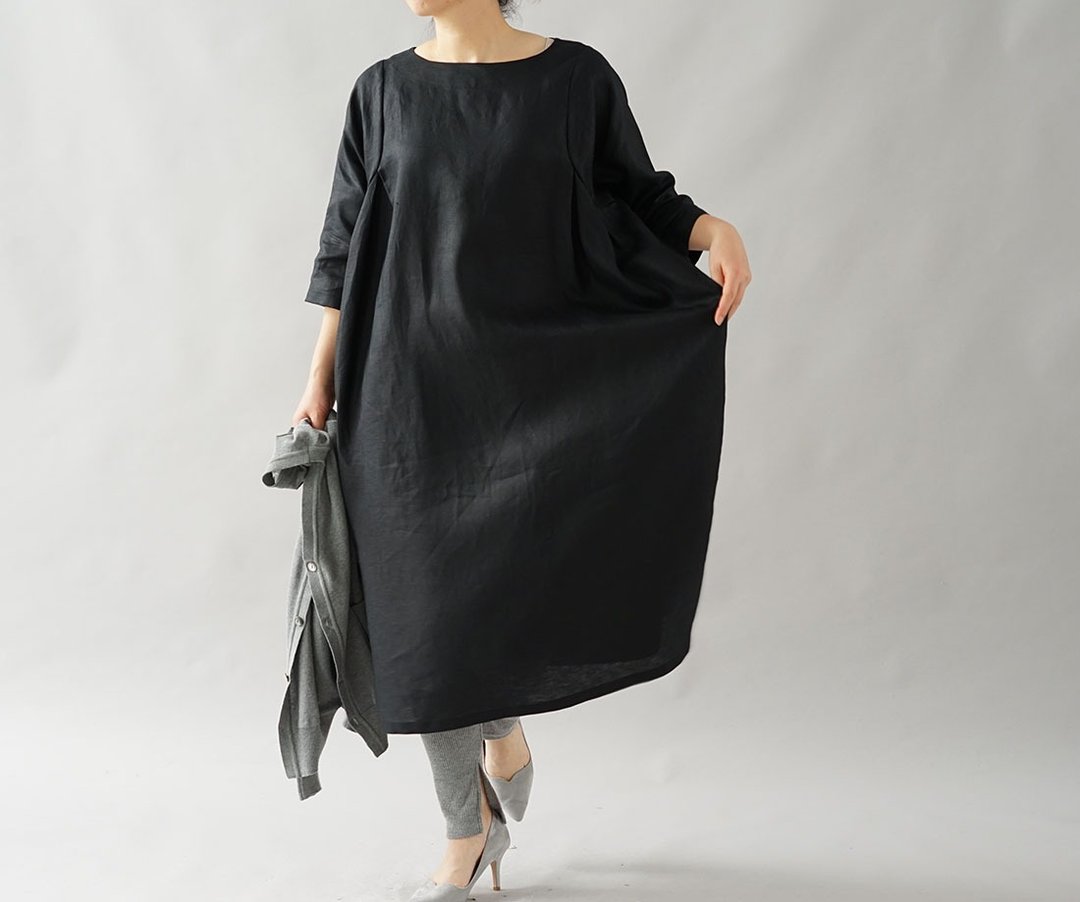 wafu - 純亞麻洋裝 Lightweight Linen Secret-pattern Dress / Black a083a-bck1 - 洋装/连衣裙 - 亚麻 黑色