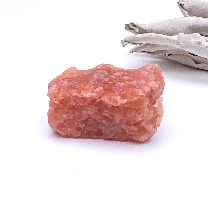 炽烈。原矿 摆件 疗愈 正面能量 有采矿切割面 l 太阳石 l - 摆饰 - 水晶 橘色