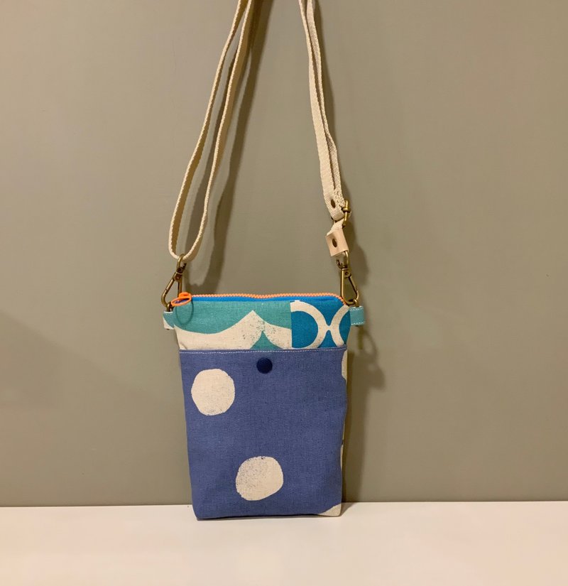 古佳悦子设计布款—-铺棉斜背/侧背包/手机袋 - 侧背包/斜挎包 - 棉．麻 