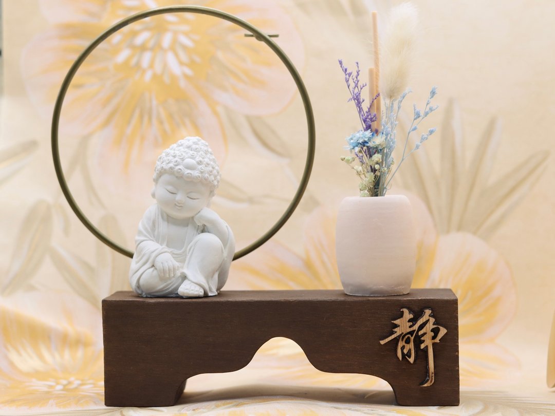 倒流香禅风小佛套组-悟道 静座 台湾原创 在地生产送台湾制倒流香 - 香薰/精油/线香 - 其他材质 白色