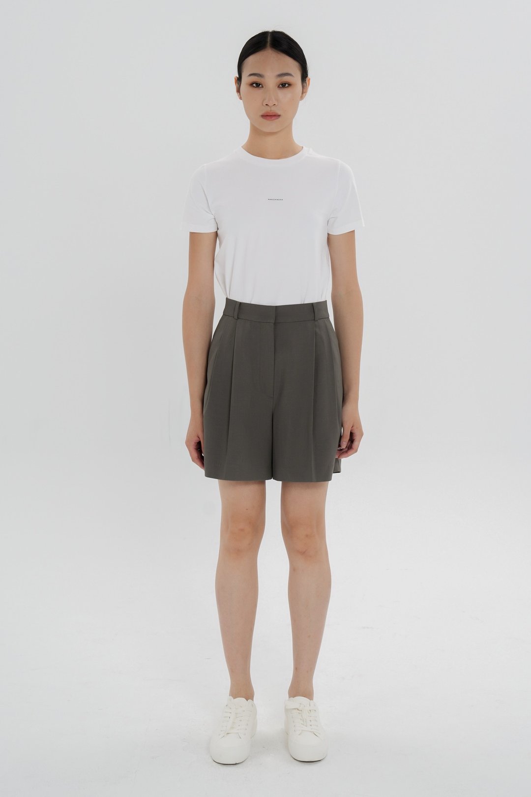 Pleated Bermuda Shorts - Gray |  百慕达西装短裤 - 灰 - 女装短裤 - 聚酯纤维 灰色