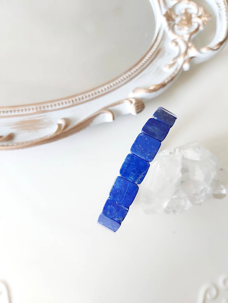 心忱-青金石 手排 手牌水晶 - 手链/手环 - 半宝石 蓝色