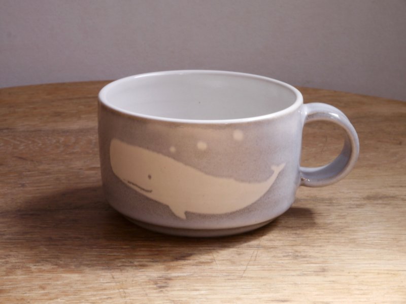 Pottery Whale Mug (large) - 花瓶/陶器 - 陶 灰色