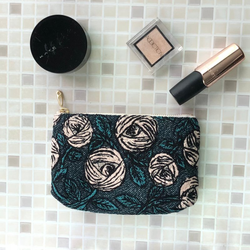 mina perhonen rosy 手工制作 玫瑰图案 化妆包 小巧 化妆包 刺绣袋 - 化妆包/杂物包 - 棉．麻 蓝色