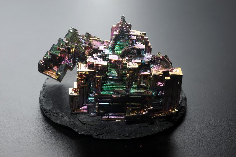 七彩铋矿金字塔  灵修 招财 破煞 防小人 - 摆饰 - 贵金属 