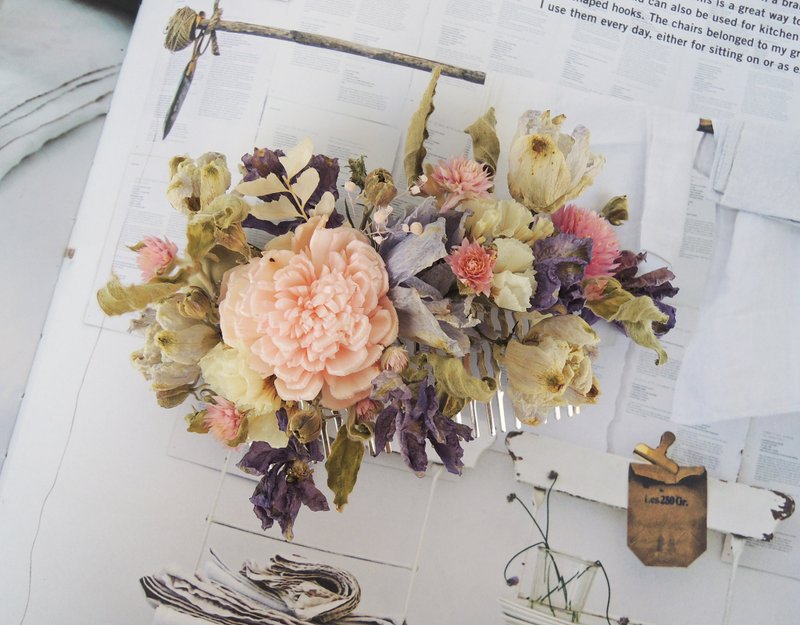 微甜·圈 手作 浅紫飞燕 粉通心草花 粉千日红 尤加利叶 干燥花 花排 花环 发插 婚摄 道具 孕妇写真 现货 - 发饰 - 其他金属 紫色