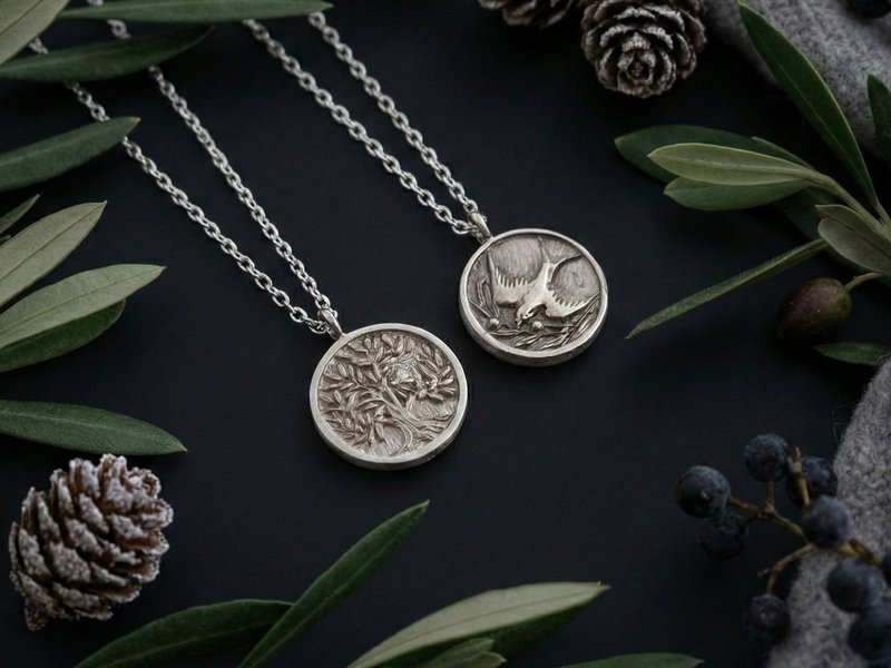 橄榄树与燕子与诞生石的双面硬币项链 - 项链 - 纯银 