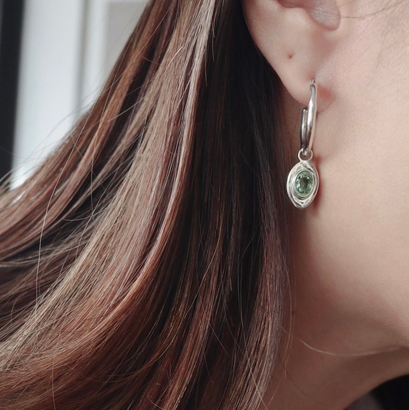 薄荷绿碧玺耳环 - MISSCHERRY 轻珠宝耳环/天然宝石耳环/情人节 - 耳环/耳夹 - 银 银色