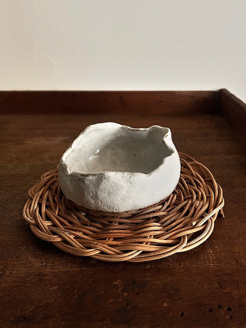 流白 茶席 手捏水方 | 陶器皿 - 茶具/茶杯 - 陶 白色