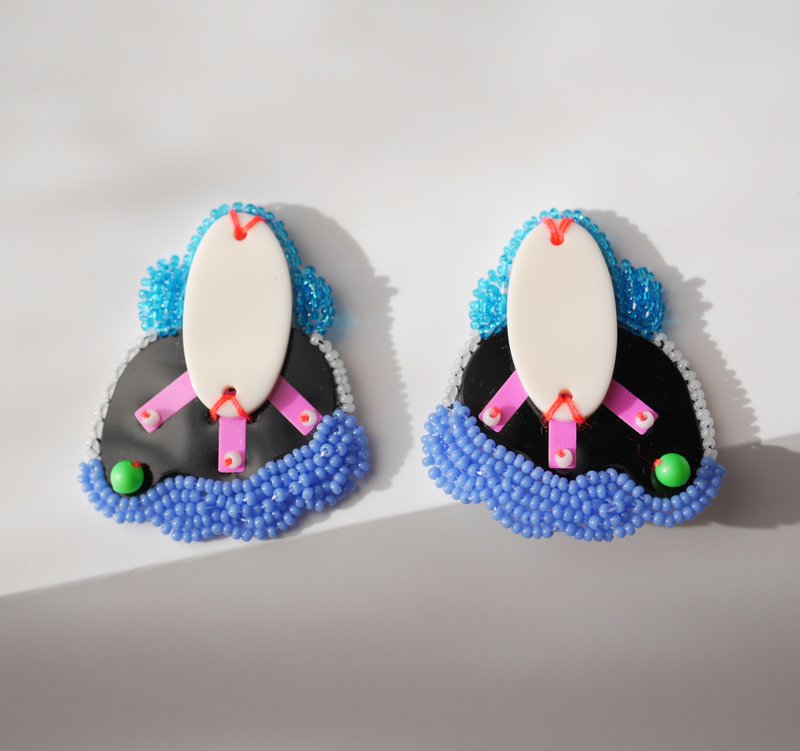 tsububu/bead embroidery/microorganisms/conductor/pierce/ Clip-On - 耳环/耳夹 - 绣线 黑色