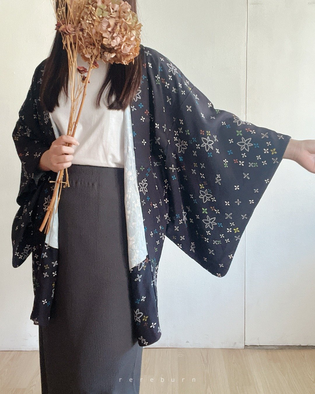 日本制和风印花薄款铁灰紫古着羽织和服外套 - 女装休闲/机能外套 - 聚酯纤维 黑色