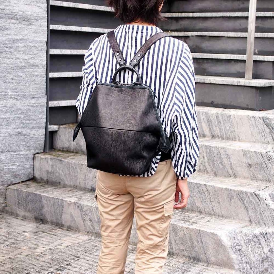 日本职人六角后背包 接单订购Made in Japan by LESS DESIGN - 后背包/双肩包 - 真皮 