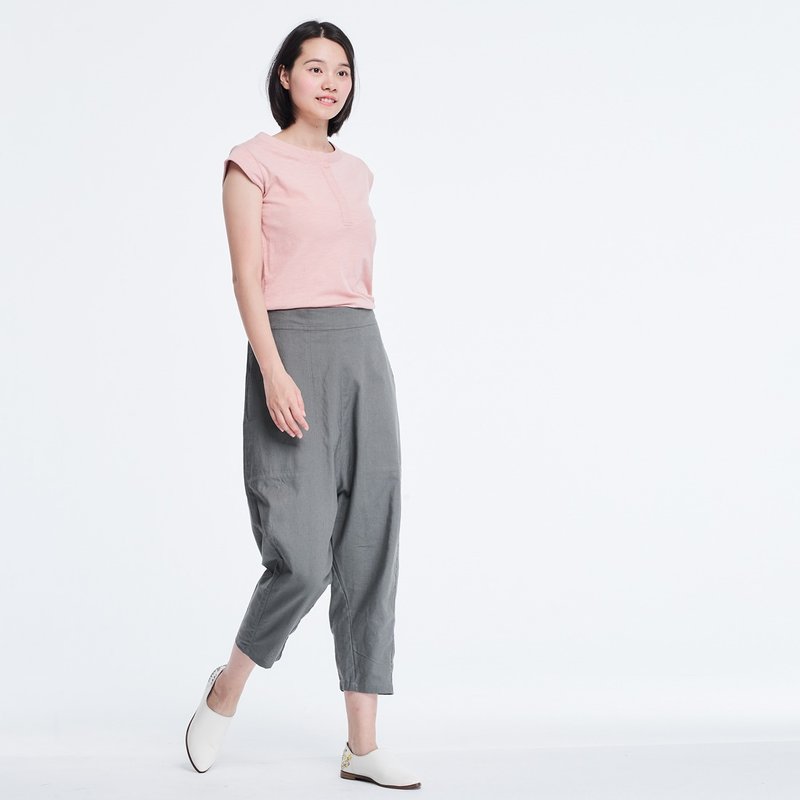 Max 覓私口袋剪接低檔褲/欖綠 - 女装长裤 - 棉．麻 绿色