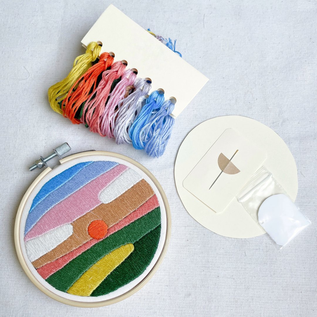DIY  kit hand embroidery, landscape embroidery, art therapy - 编织/刺绣/羊毛毡/裁缝 - 绣线 多色