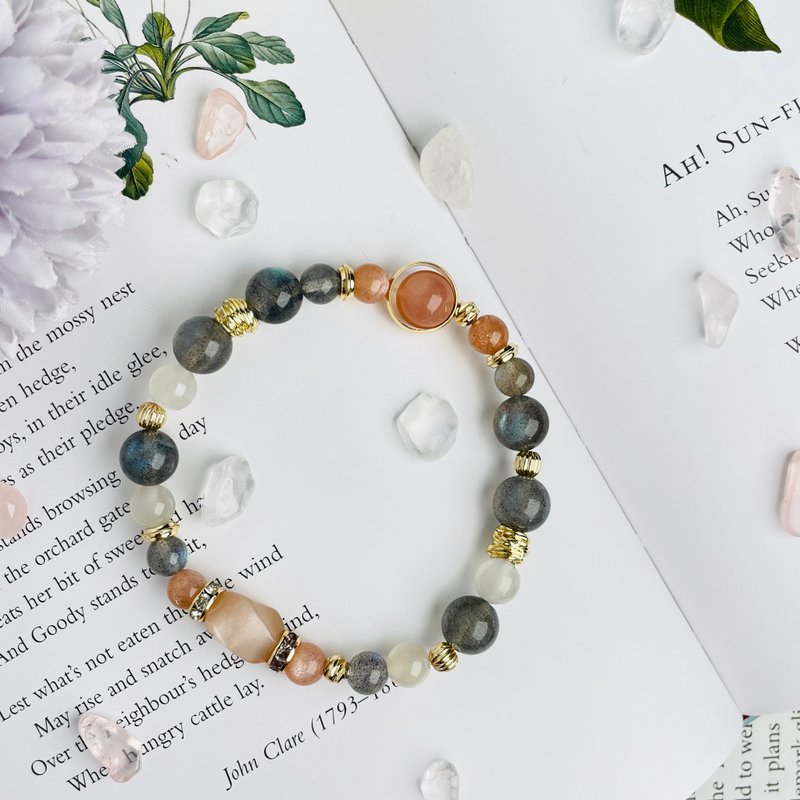 一抹月光 开运水晶 14K包金设计款  澄月光 灰月光拉长石 招桃花 - 手链/手环 - 水晶 多色