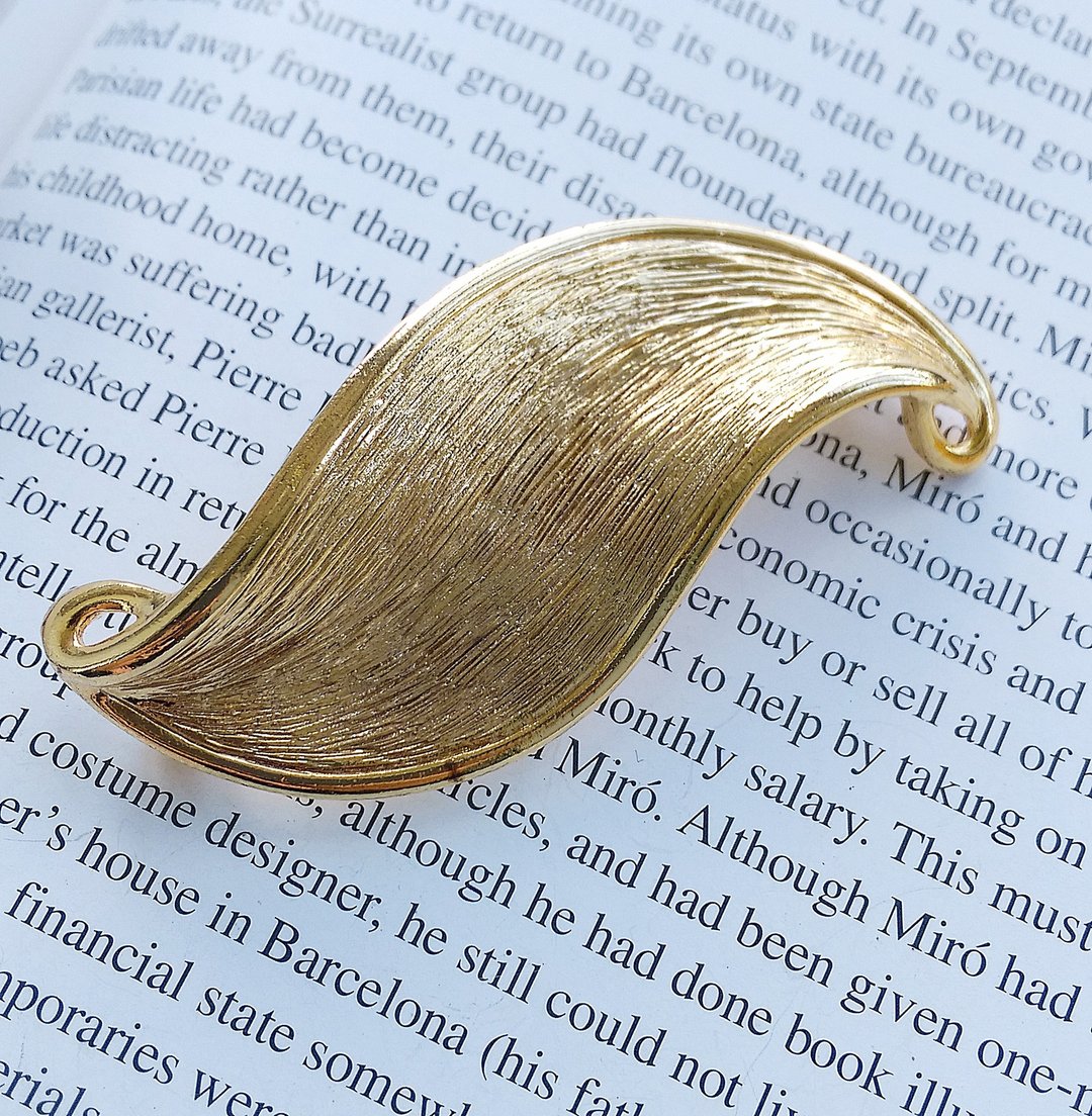 Vintage Jewelry 西洋古董饰品 发丝卷叶 镀金 细致 别针 - 徽章/别针 - 其他金属 金色