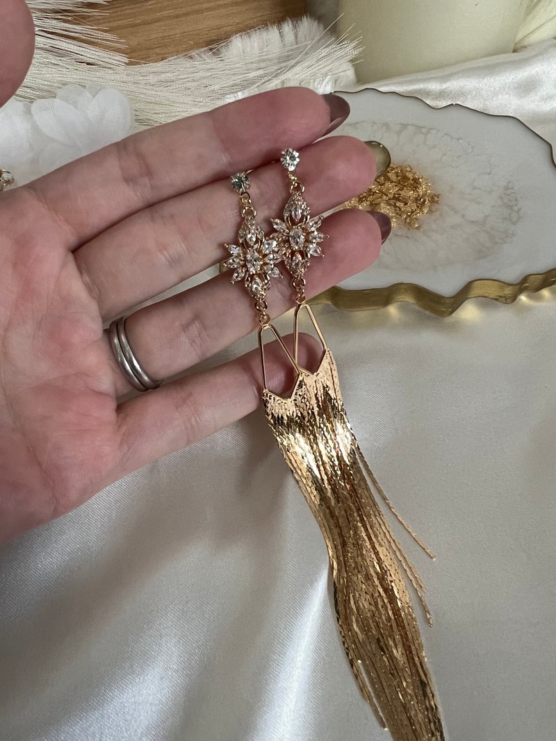Wedding Tassel Bride Large Clip-On Gold Dress Party Zirconia Diamond Pearl - 耳环/耳夹 - 其他金属 金色