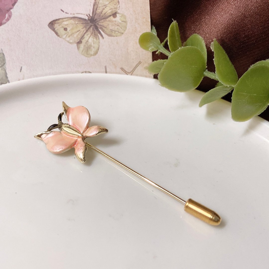 【西洋古董饰品】柔光粉 珐琅工艺蝴蝶 帽针 别针 胸章 胸针 - 徽章/别针 - 贵金属 粉红色